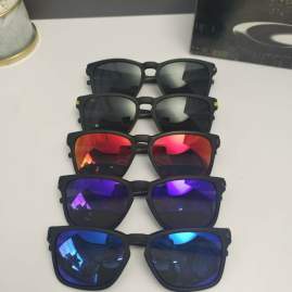 Picture of Oakley Sunglasses _SKUfw66124208fw